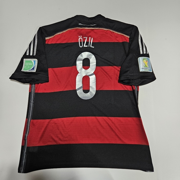 Adidas Germany Mesut Ozil #8 2014 World cup away jersey rare XL - Picture 13 of 14